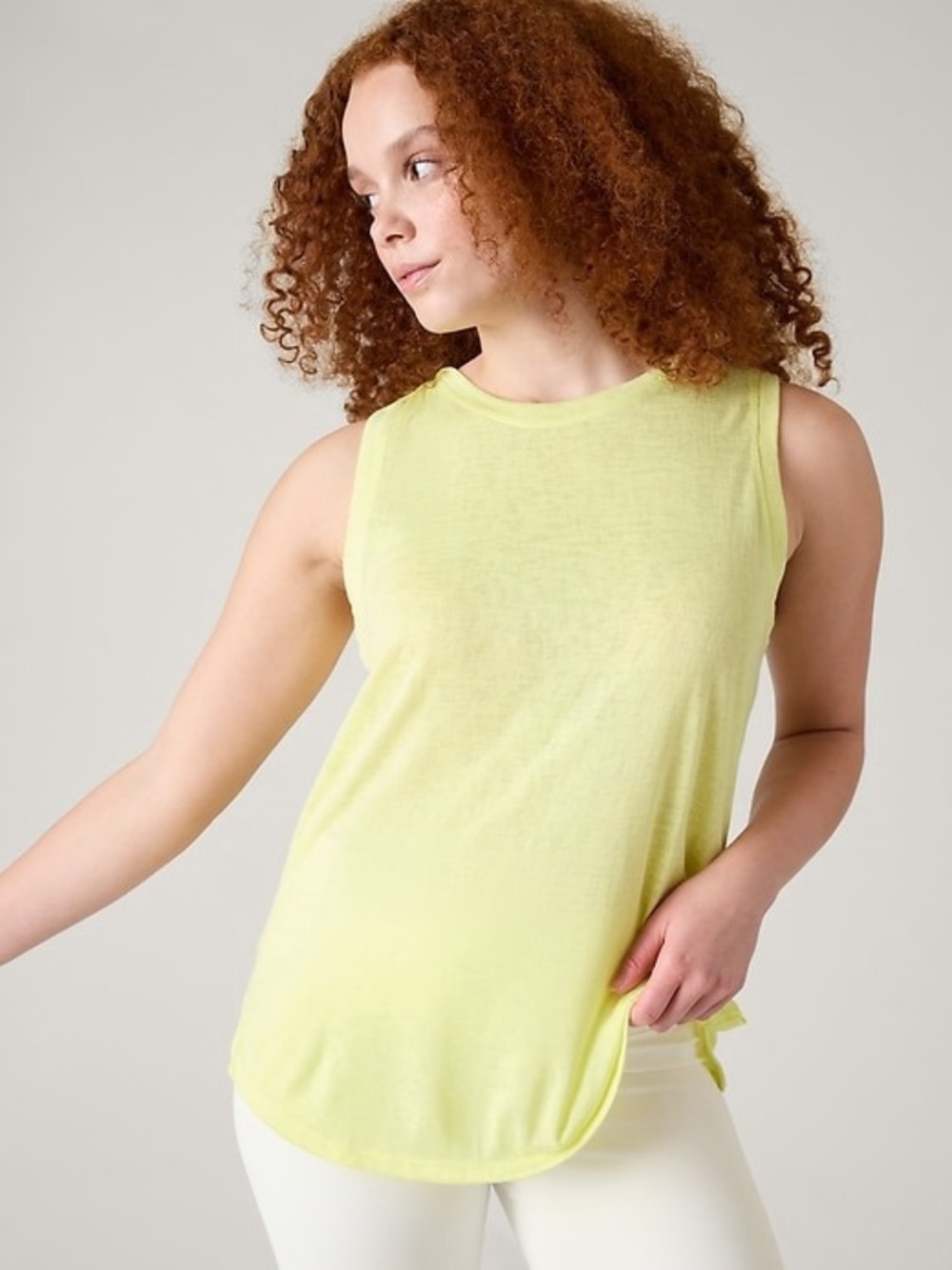 Athleta tank top butter yellow lightweight shirt blouse women's large